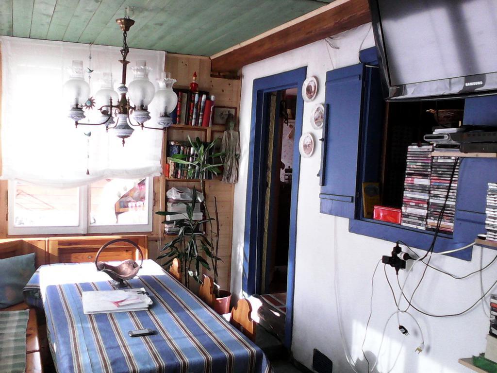 La Vieille Maison Biselli Tende Exteriör bild