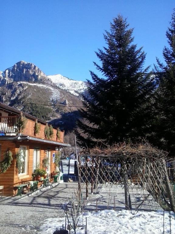 La Vieille Maison Biselli Tende Exteriör bild
